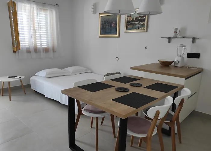 Appartement With Parking Space Supetar, Brac - 20219